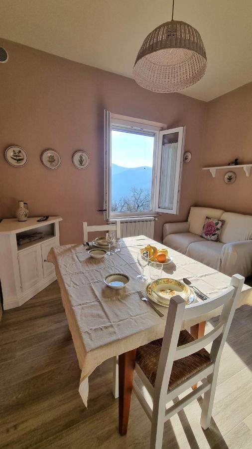 One-Bedroom Apartment,1374137696:JPEG